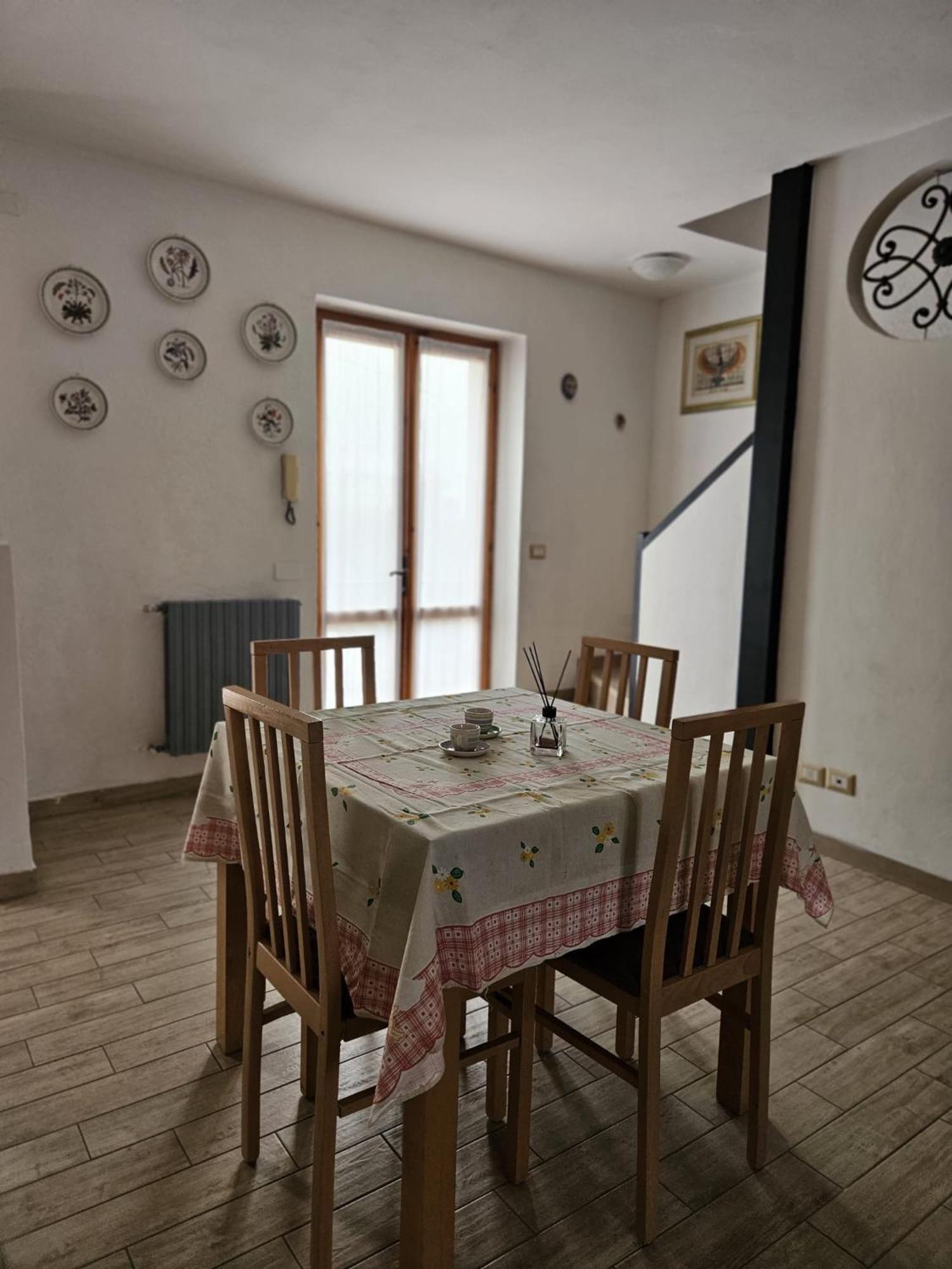 卡普里诺韦罗内塞Casa Dell'Alpino别墅 外观 照片