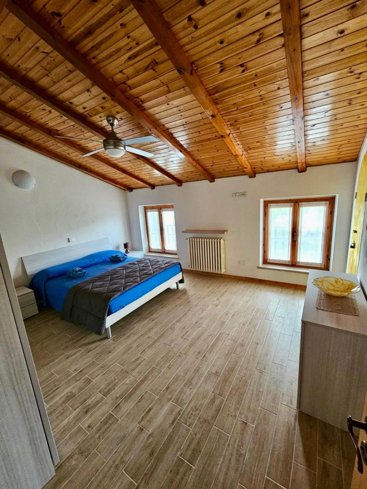 卡普里诺韦罗内塞Casa Dell'Alpino别墅 外观 照片